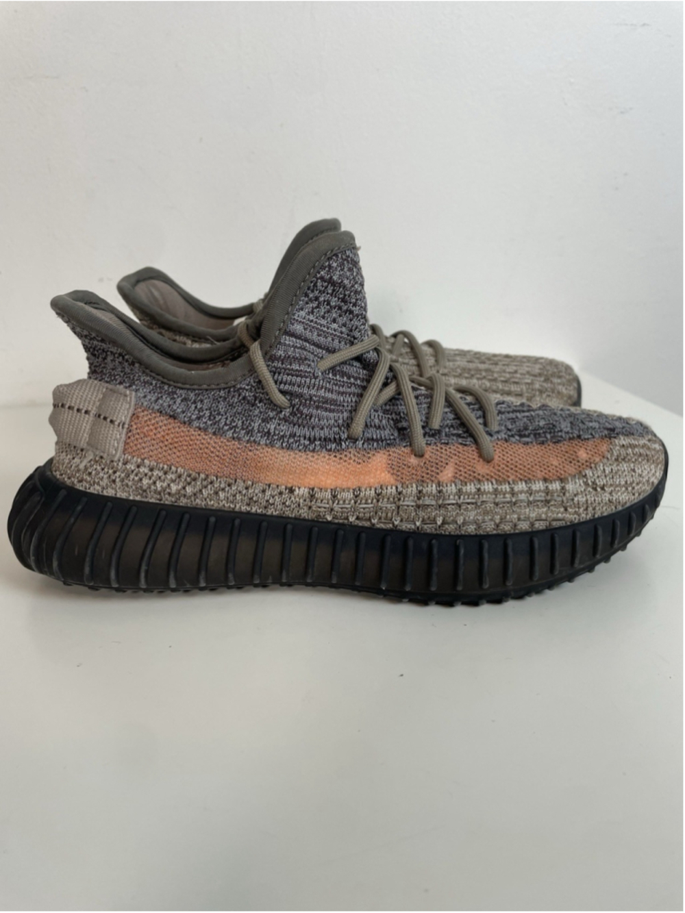 Adidas Yeezy Boost 350 V2 Sneakers Women’s 6.5 Ash Stone Primeknit